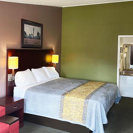 Express Inn Томсон Екстер'єр фото