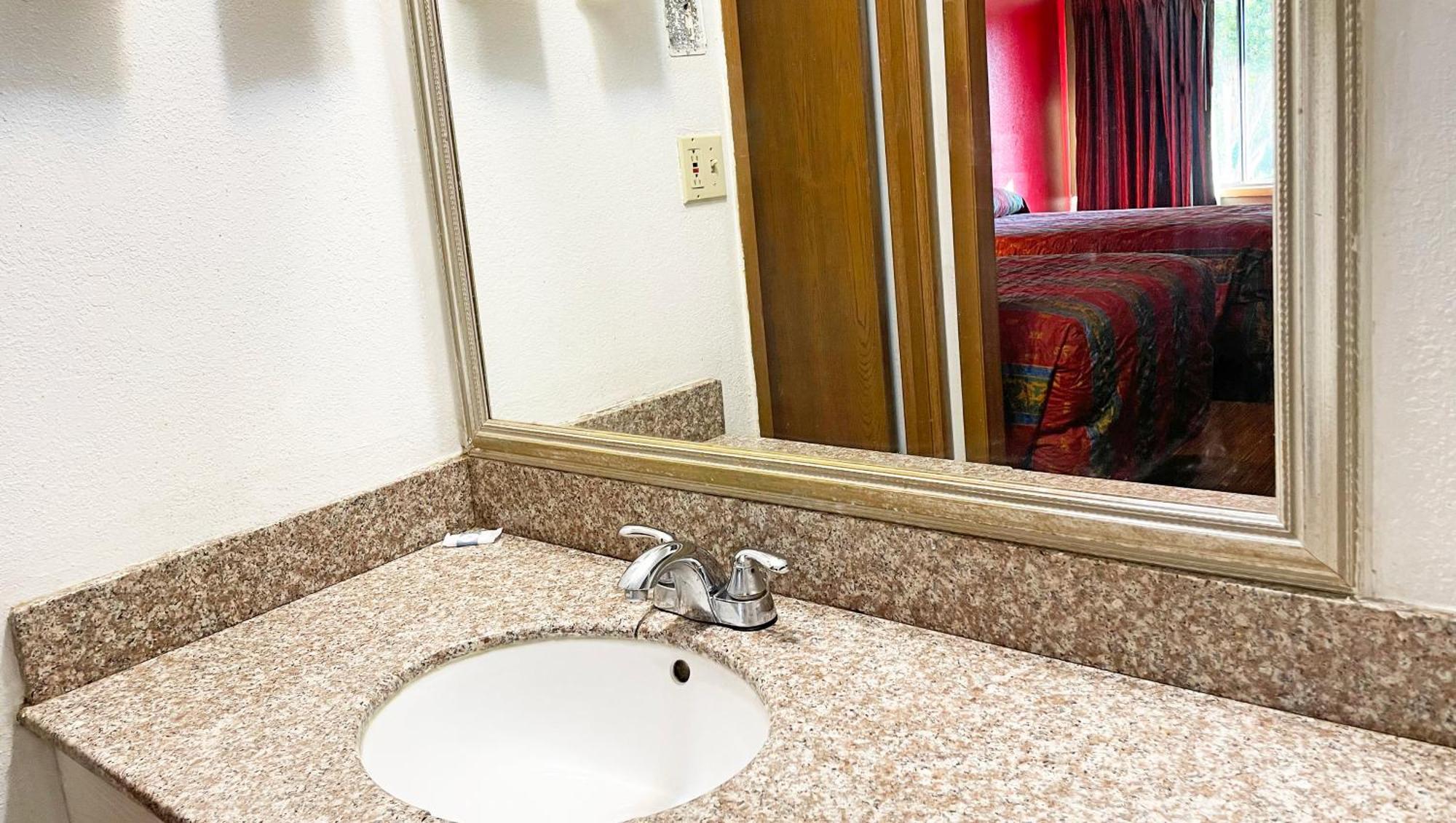 Express Inn Томсон Екстер'єр фото