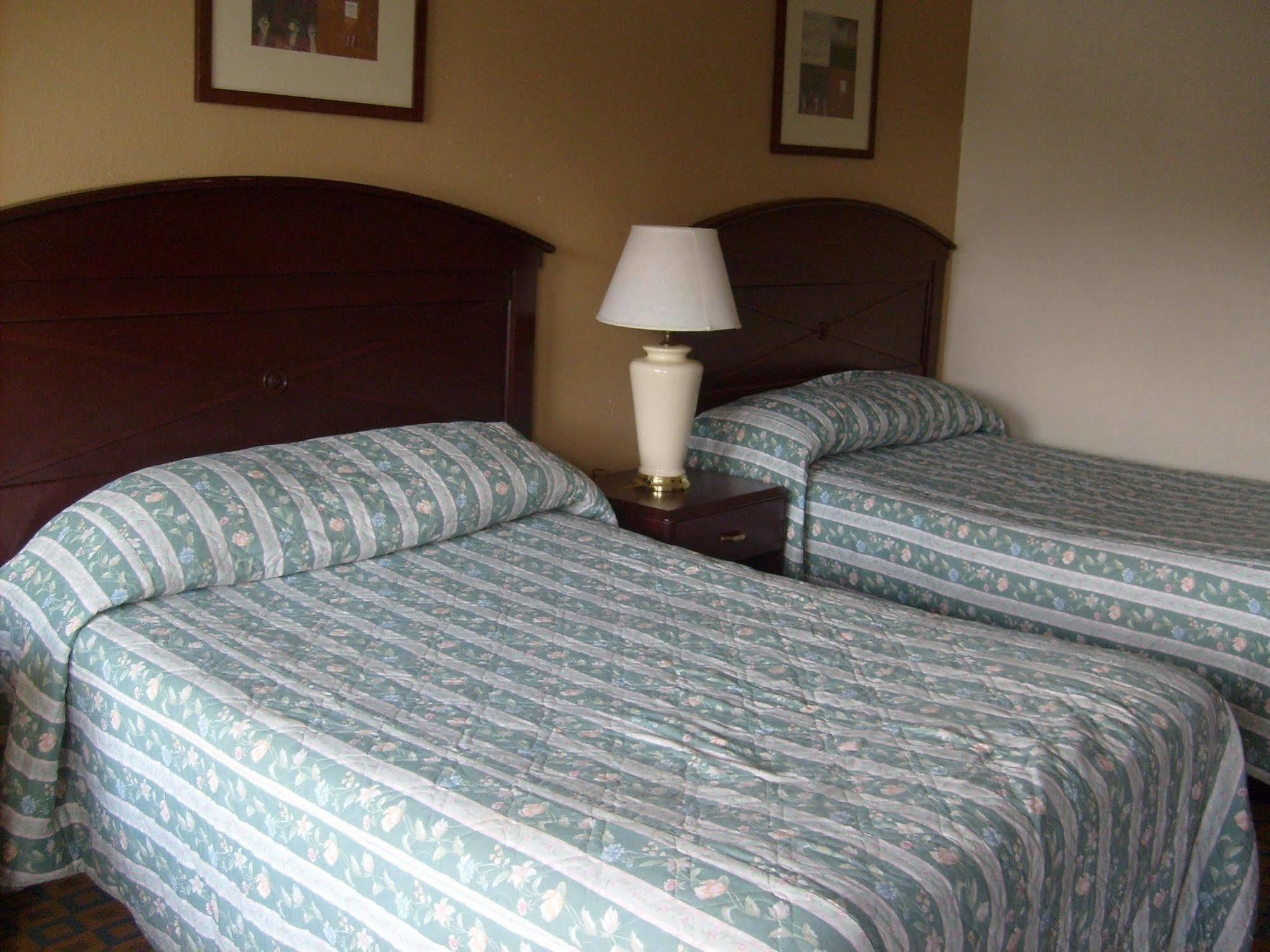 Express Inn Томсон Екстер'єр фото
