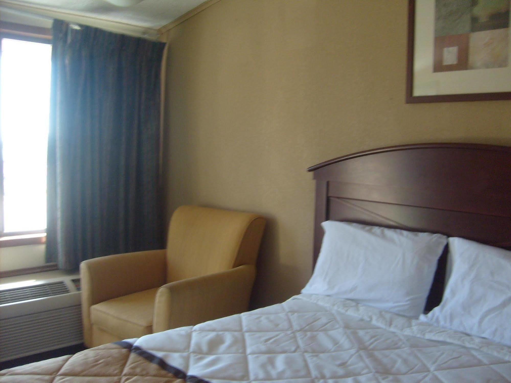 Express Inn Томсон Екстер'єр фото